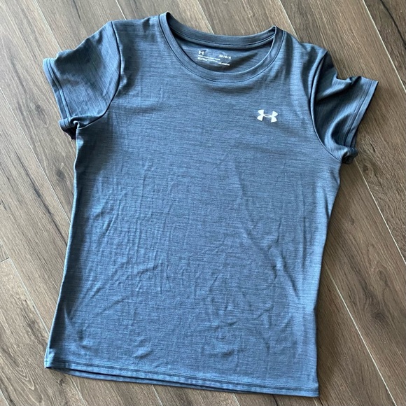 Under Armour Womens Workout shirt Loose Heatgear size medium - Picture 8 of 8